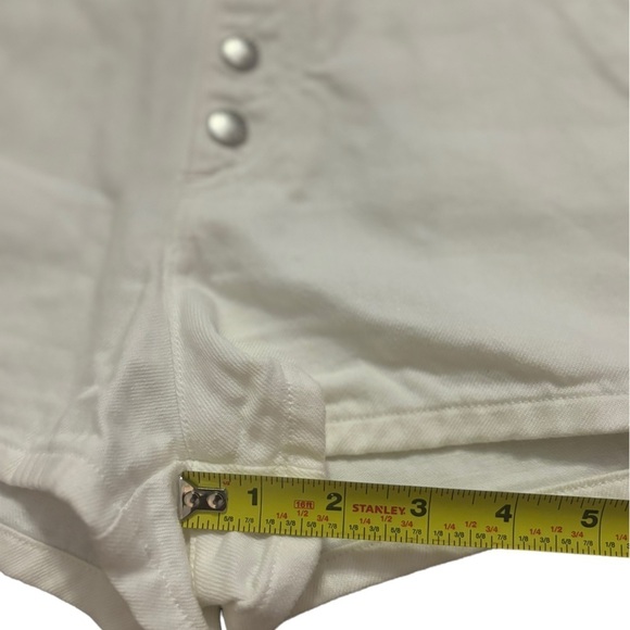 Rag & Bone Branson Snap-Front Twill Shorts Size
2 White Mid-Rise - Picture 12 of 14